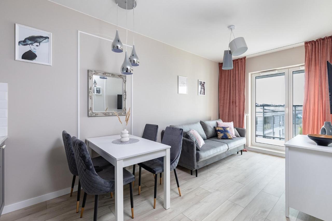 Superapart Przy Forcie 12 Varšava Exteriér fotografie