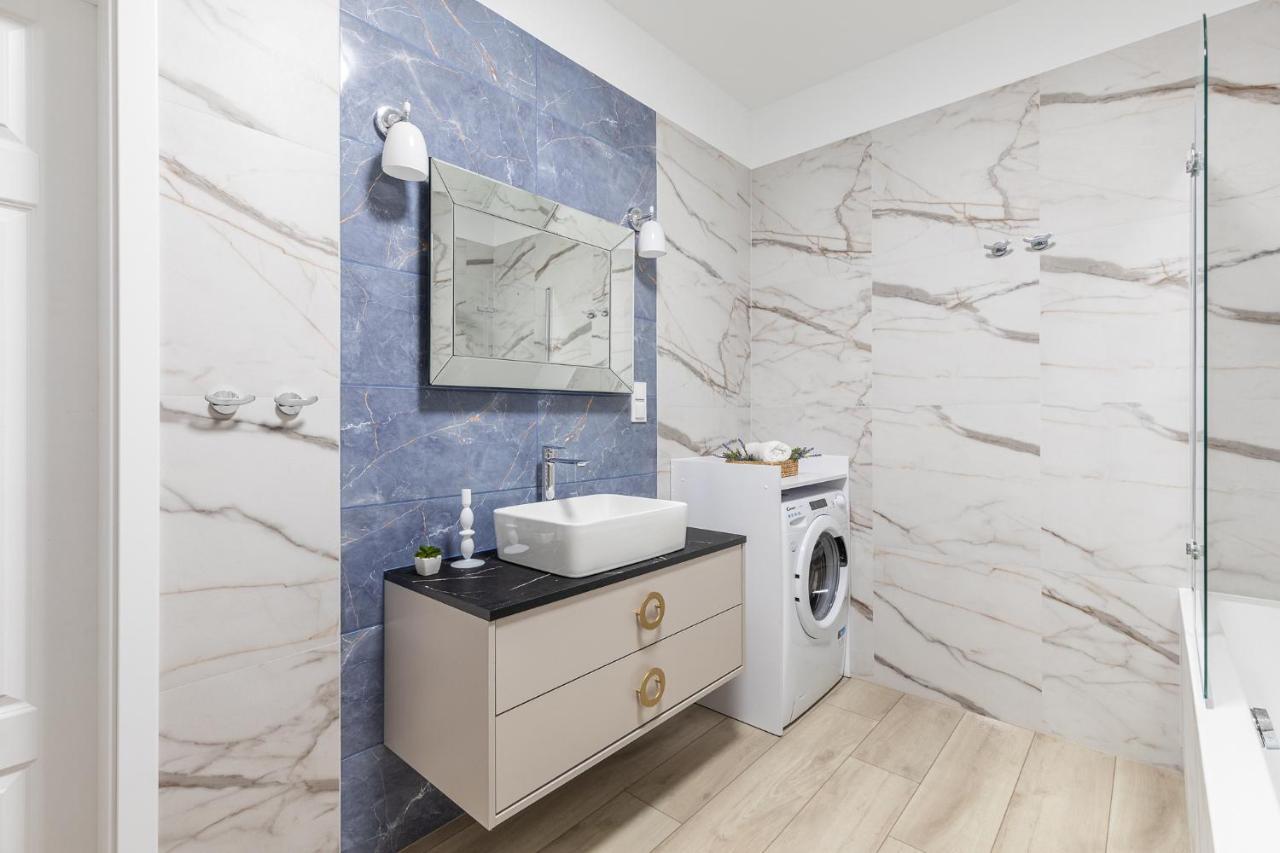 Superapart Przy Forcie 12 Varšava Exteriér fotografie